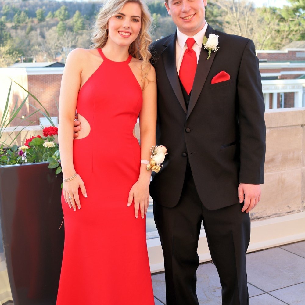 Red size 8 Sherri Hill prom dress